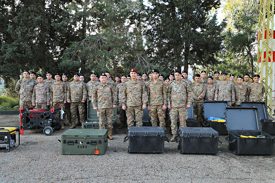 أقوى من التعب والخطر