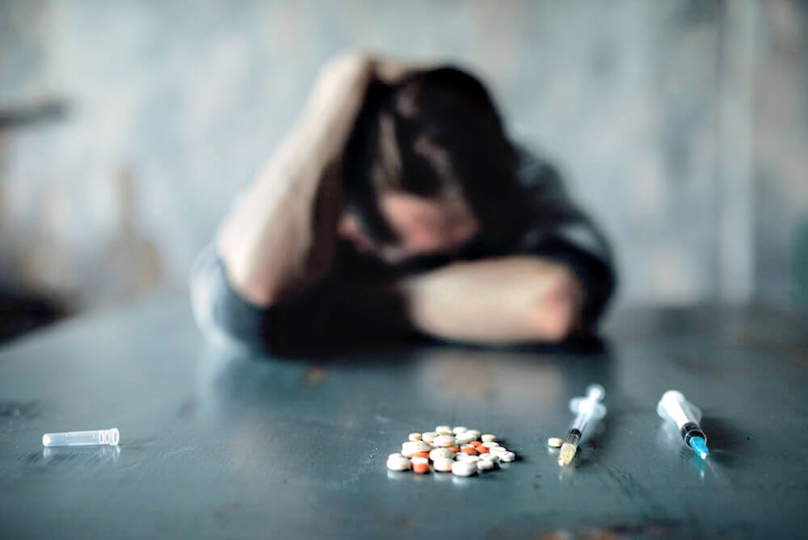 معًا لمساعدة المدمن