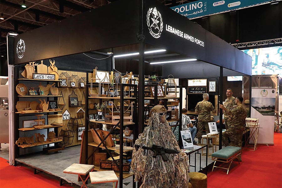 ”صُنع في لبنان“ يستقطب آلاف الزائرين والجيش شريك منتج