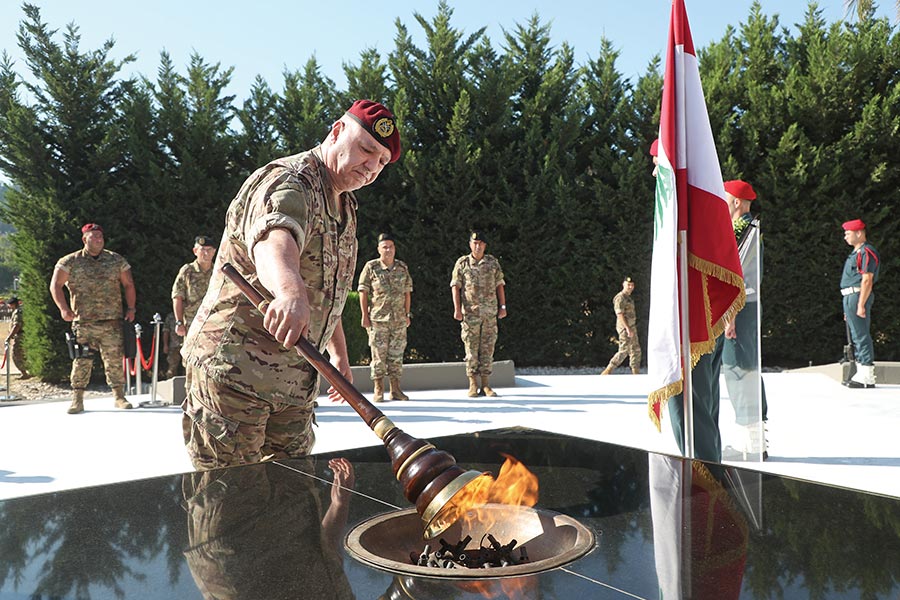 الجيش يكرّم شهداءه