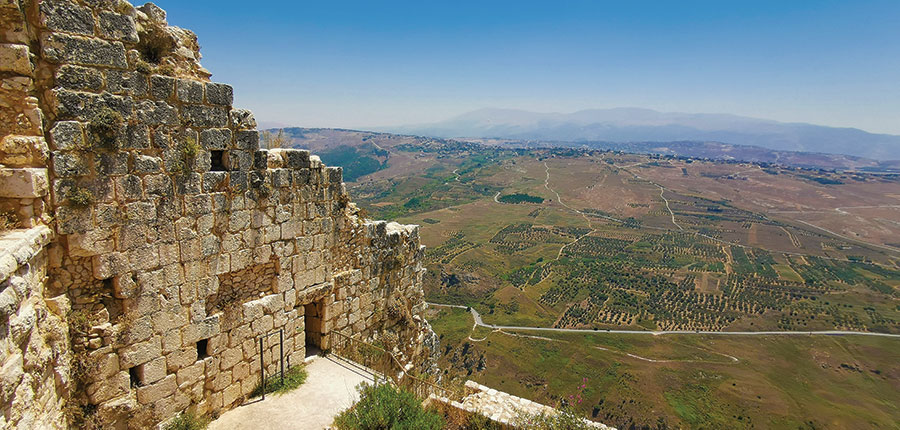 لأنّ لا خيار آخر لنا، نصمد ونصمد. لأنّ لا قوة في الأرض قادرة على انتزاعنا من الأرض، نصمد ونصمد. لأنّ في أرضنا من تراب الأحبة أكثر مما لها من تراب الأرض، نصمد ونصمد ونصمد.