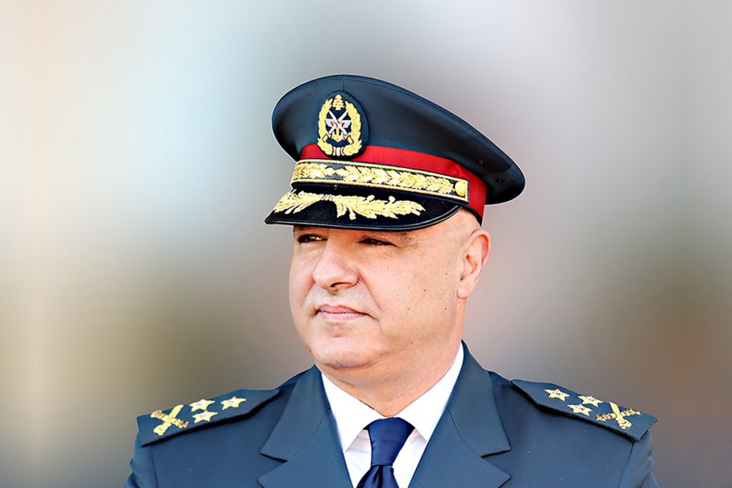 حلّت ذكرى الاستقلال فيما يتعرّض لبنان لحرب تدميرية يشنها العدّو الإسرائيلي، وفي هذه المناسبة طمأن قائد الجيش العماد جوزاف عون اللبنانيين من خلال «أمر اليوم»، مؤكدًا أنّ لبنان سيبقى صامدًا كصمود أرزه، وأنّ الجيش سيبقى إلى جانبهم متماسكًا، وسيظل الملاذ الآمن الذي يثق به الجميع.