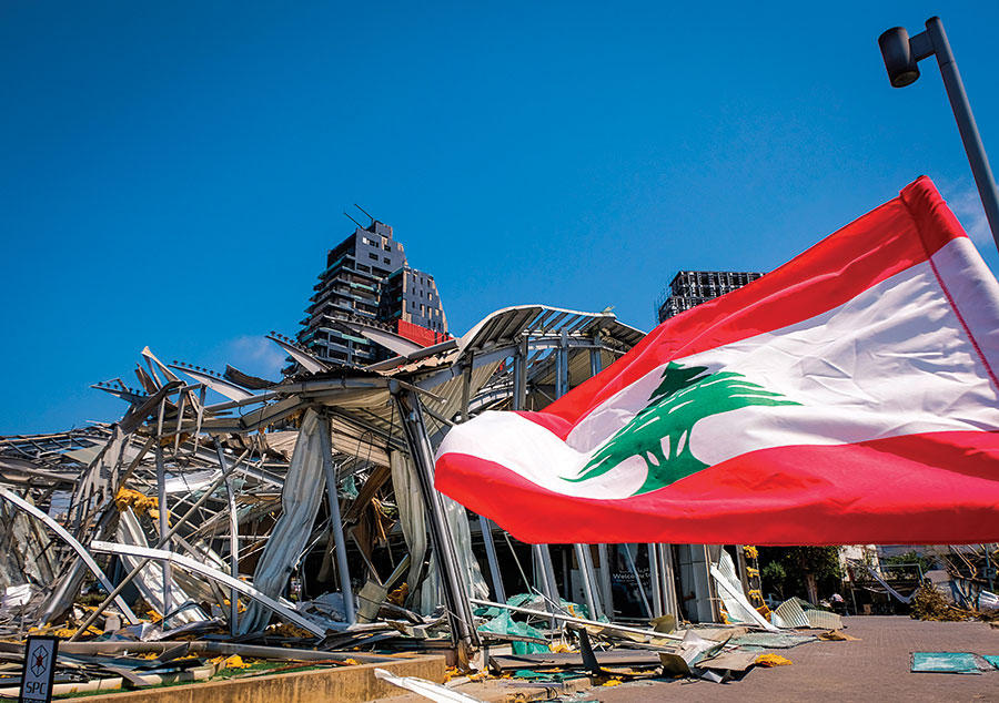 من أين يستمد اللبناني صلابته في مواجهة الأزمات والمآسي؟