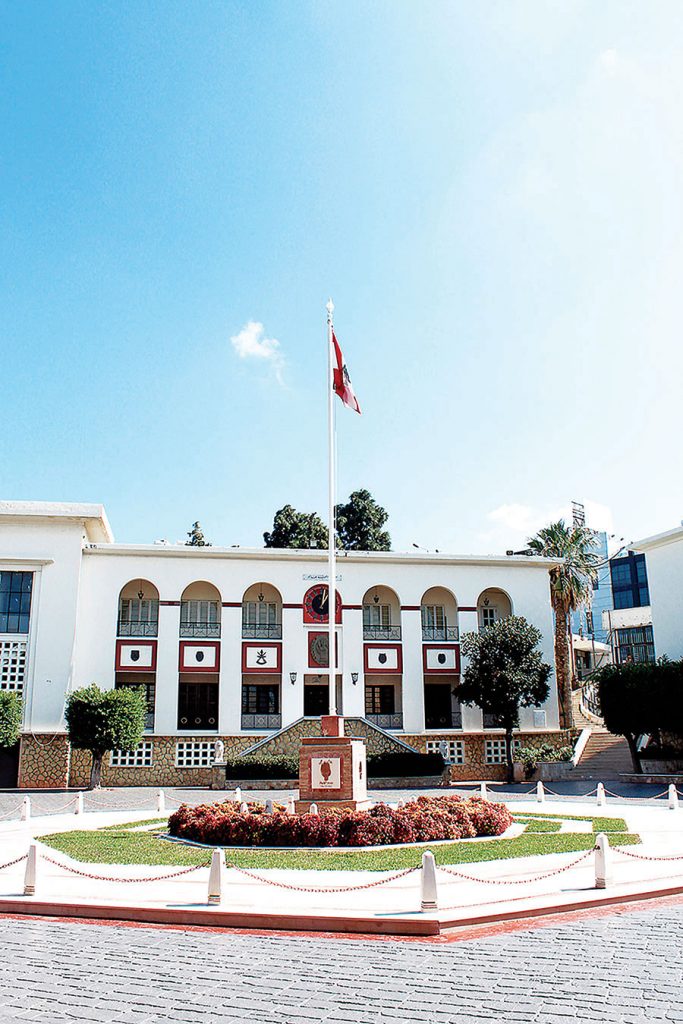 الكليّة الحربية تستأنف مسيرتها