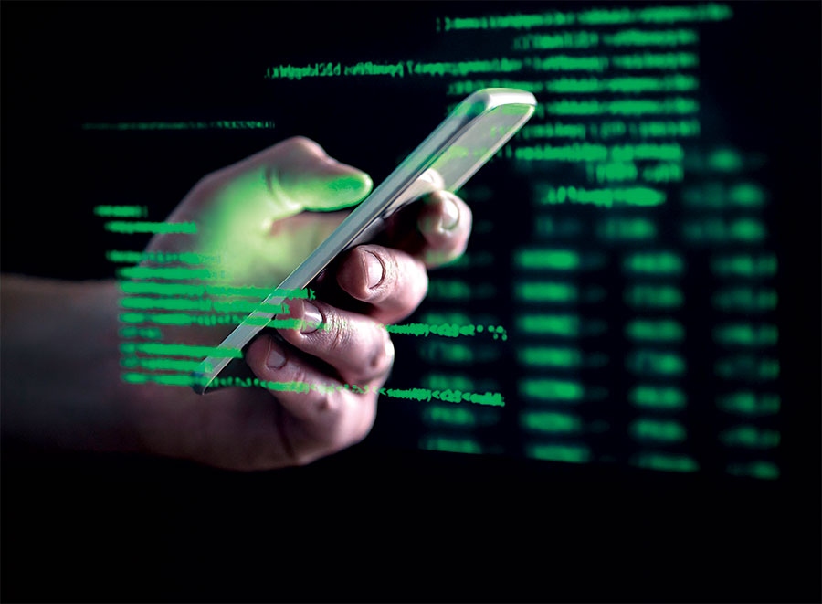 من الرسائل المزيّفة إلى سرقة الهوية… قرصنة الواتساب ظاهرة خطرة تهدّد الأعمال والعلاقات الرقمية