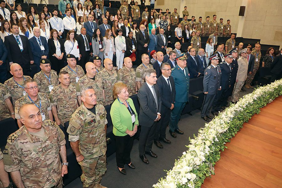 مؤتمر للطبابة العسكرية وجامعة البلمند: إدارة الأزمات في القطاع الصحي