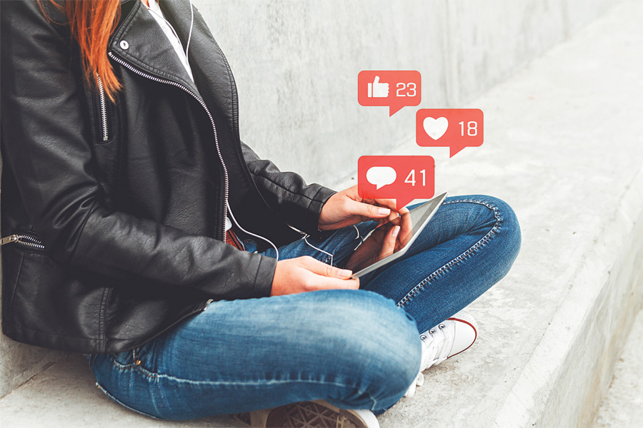 التواصل الرقمي والوهم الهش