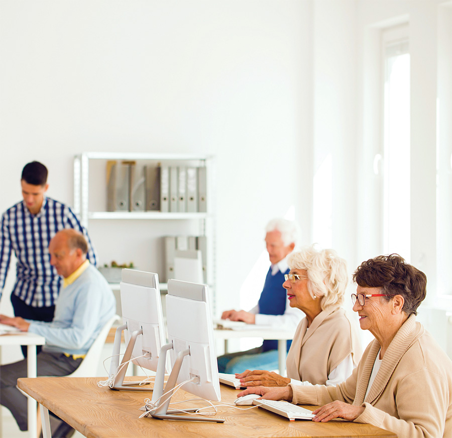 الأمّية الإلكترونية «Baby Boomers» أم تحديات رقمية؟